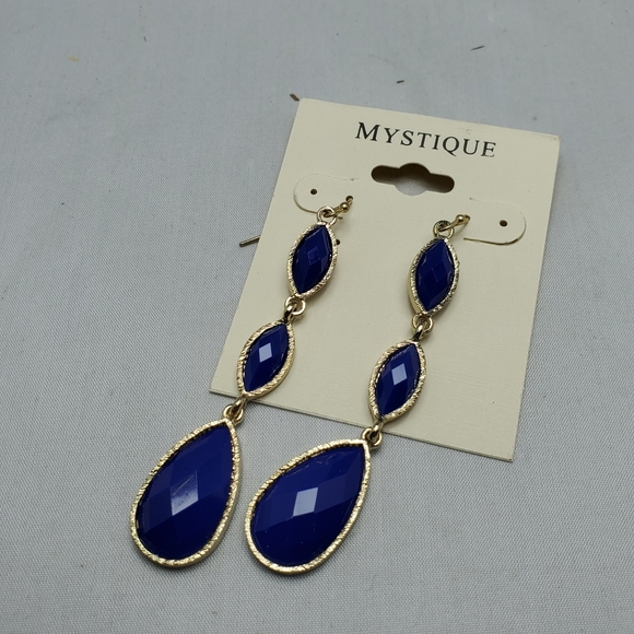 2 pairs Mystique blue sapphire dangle, and button with rhinestone earrings - Picture 4 of 5